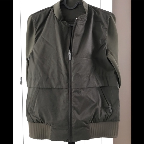 Lululemon Non-Stop Bomber (Reversible) Dark Olive - Picture 4 of 8